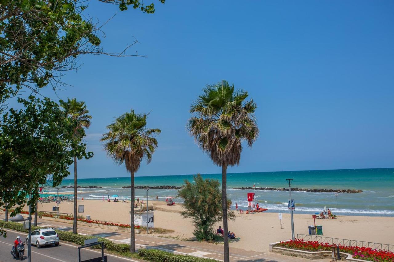 Palm Beach House - Vista Mare Montesilvano Luaran gambar